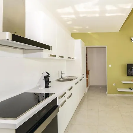 아파트 Lovely In With House Sea View Miškovići