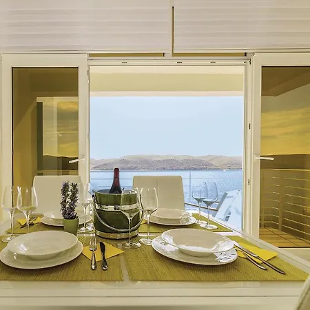 Διαμέρισμα Lovely In With House Sea View