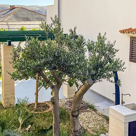 Apartmán Lovely In With House Sea View *